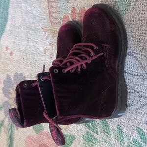 Dr Martens airwair burgundy velvet boots size 8
